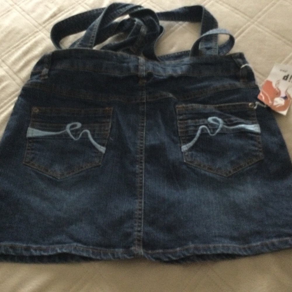 Woman's jean mini skirt